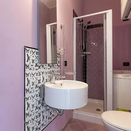 Quercianella Apartament *